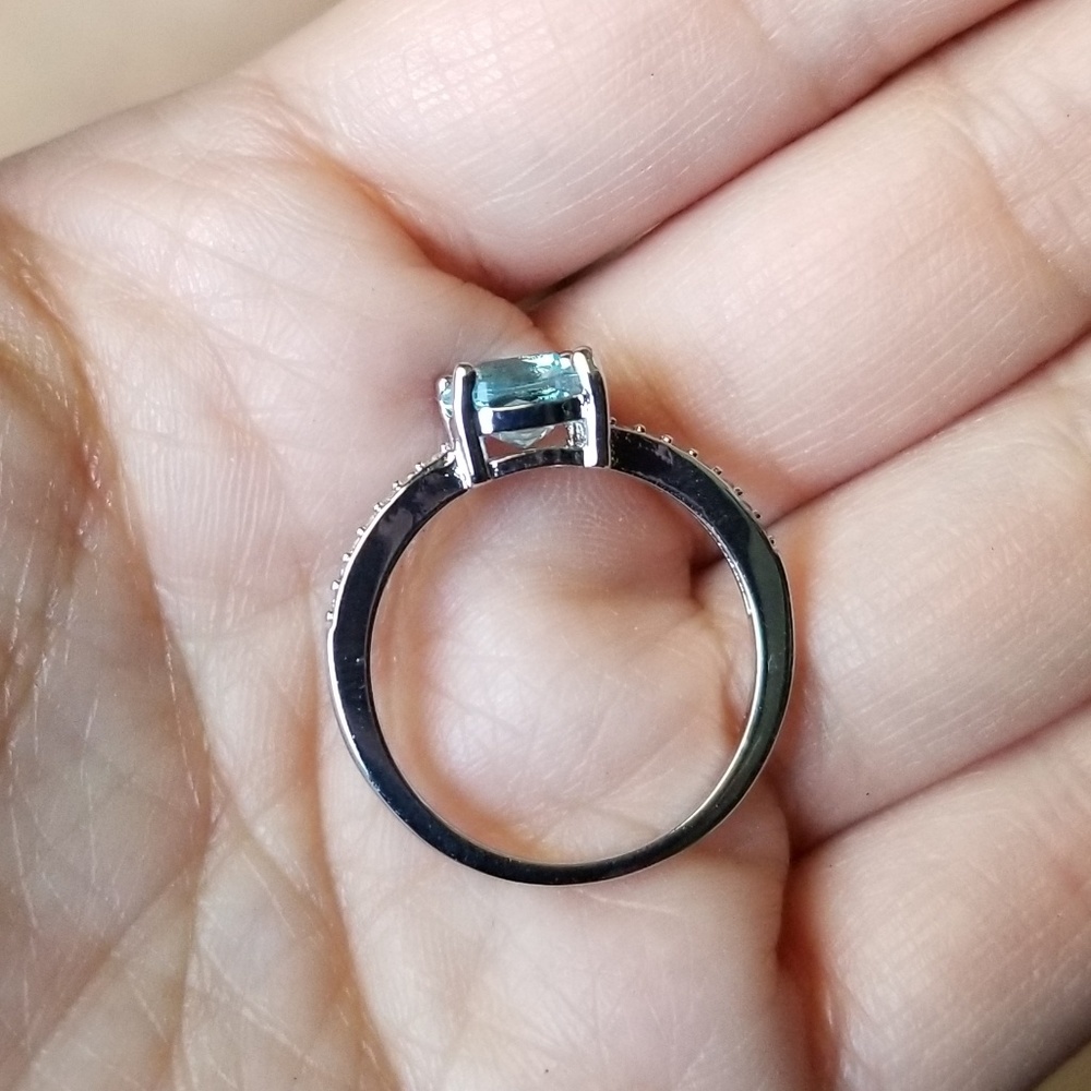 💎NEW💎 SILVER  PLATED DAINTY AQUAMARINE RING - Picture 5 of 8